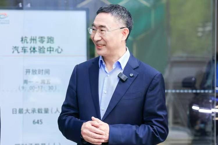 黔西南州迎新杯篮球邀请赛开赛